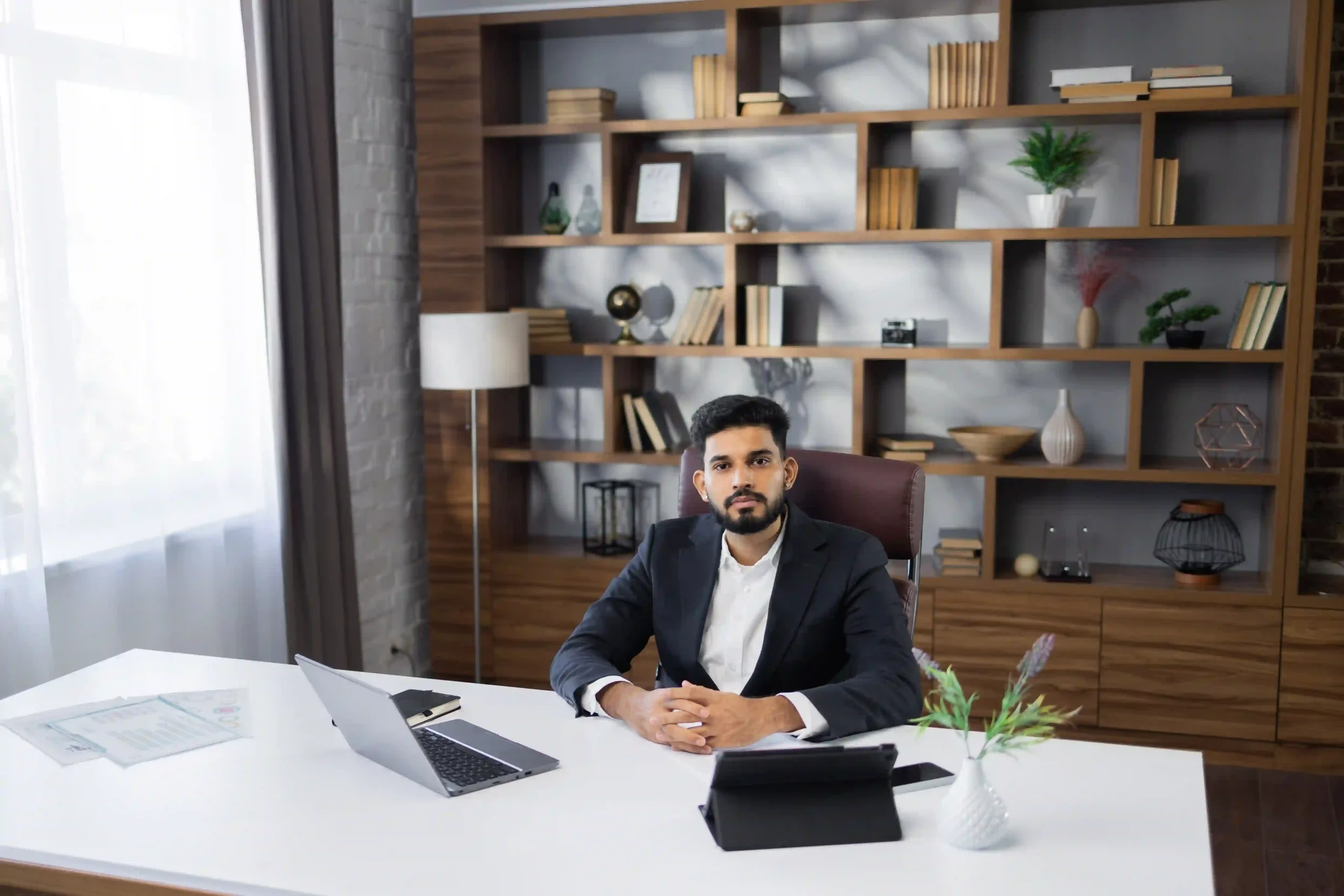 Why Startups Use Factoring Instead of a Loan